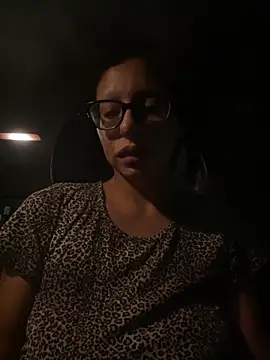 myloveforyouu online show from October 23, 2025, 2:43 am