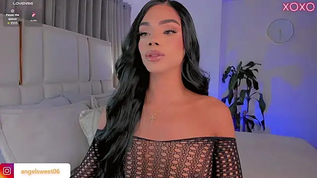 ANGELL06 online show from November 15, 2025, 4:27 am