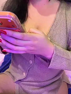 Snapshot of Sukara_bb chatting on December 17, 2025, 12:48 am Sukara bb online show from December 17, 2025, 12:48 am