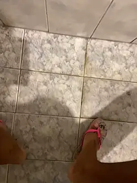 Snapshot of gomespauz chatting on October 18, 2025, 12:34 am gomespauz online show from October 18, 2025, 12:34 am