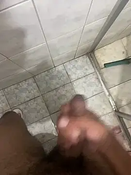 Snapshot of gomespauz chatting on February 17, 2025, 12:32 am gomespauz online show from February 17, 2025, 12:32 am