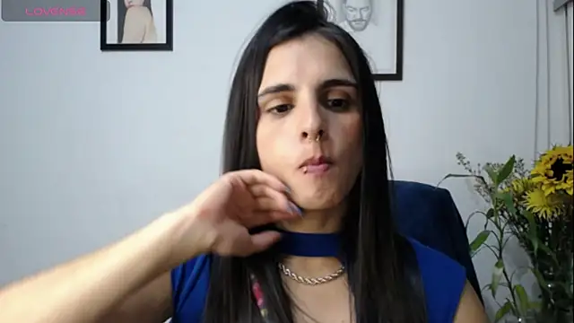 alma violeta online show from February 1, 2025, 11:58 pm