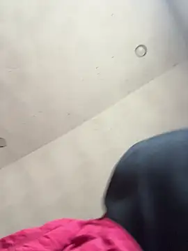 rayyymack online show from April 6, 2026, 1:12 pm