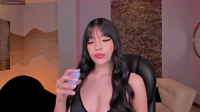 Snapshot of ValeriaRiveraX chatting on October 31, 2025, 4:20 am ValeriaRiveraX online show from October 31, 2025, 4:20 am