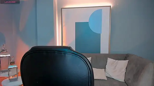 ValeriaRiveraX online show from February 14, 2026, 4:13 am