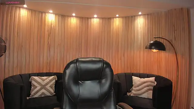 Snapshot of ValeriaRiveraX chatting on November 7, 2025, 3:44 am ValeriaRiveraX online show from November 7, 2025, 3:44 am