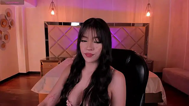 Snapshot of ValeriaRiveraX chatting on November 11, 2025, 4:07 am ValeriaRiveraX online show from November 11, 2025, 4:07 am