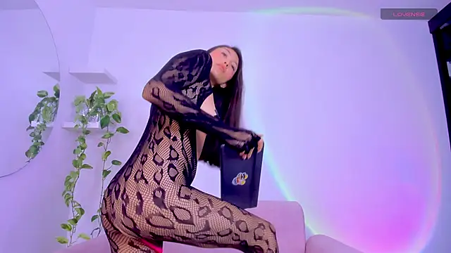 Catbaby888  online show from April 21, 2026, 12:45 pm