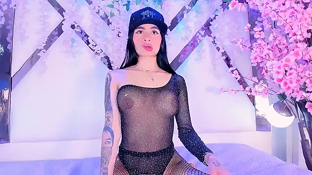 Michellespencer online show from April 19, 2026, 8:33 pm