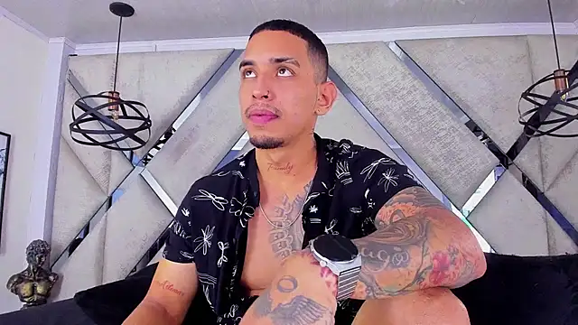 Snapshot of Damian09_ chatting on November 29, 2025, 9:26 pm Damian09 online show from November 29, 2025, 9:26 pm