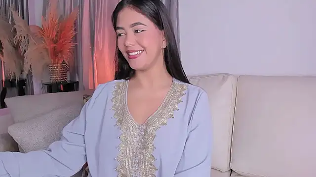 Snapshot of azzahara069 chatting on August 6, 2026, 6:14 pm azzahara069 online show from August 6, 2026, 6:14 pm