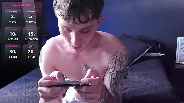 Snapshot of Dylanwhite23_ chatting on December 14, 2025, 7:08 pm Dylanwhite23 online show from December 14, 2025, 7:08 pm