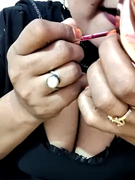 Snapshot of Indian-Nazia chatting on October 29, 2025, 5:56 pm Indian-Nazia online show from October 29, 2025, 5:56 pm