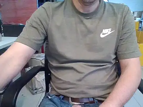 Snapshot of Raimundo1971 chatting on December 2, 2025, 1:46 pm Raimundo1971 online show from December 2, 2025, 1:46 pm