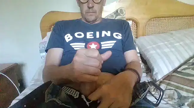 Raimundo1971 online show from February 8, 2025, 8:32 pm