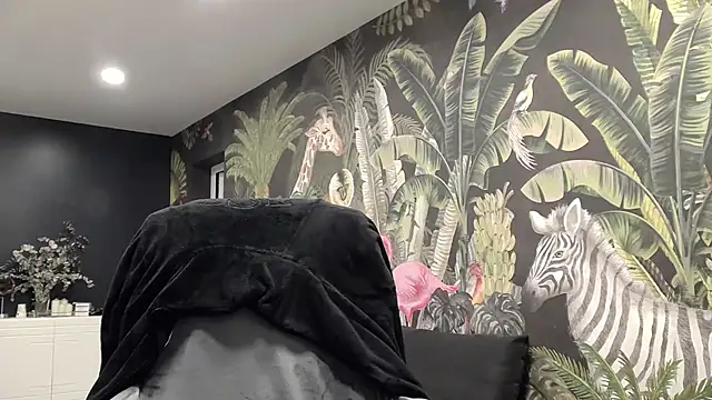 carla88 online show from November 25, 2025, 8:25 am