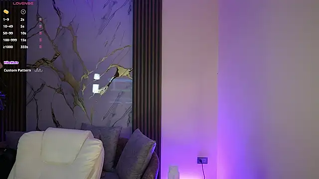 Snapshot of Anybuny chatting on October 30, 2025, 11:52 am Anybuny online show from October 30, 2025, 11:52 am