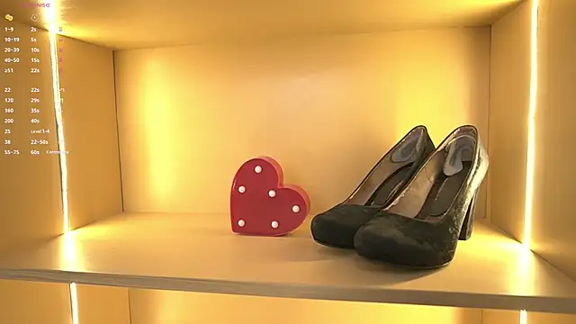 Snapshot of Anybuny chatting on November 21, 2025, 12:26 pm Anybuny online show from November 21, 2025, 12:26 pm