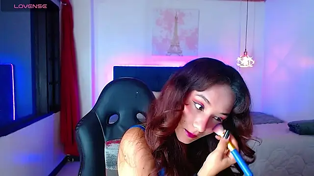 Snapshot of PoisonIvy15_ chatting on January 13, 2025, 12:41 am PoisonIvy15  online show from January 13, 2025, 12:41 am
