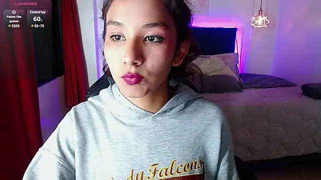 Snapshot of PoisonIvy15_ chatting on January 12, 2025, 2:45 am PoisonIvy15  online show from January 12, 2025, 2:45 am