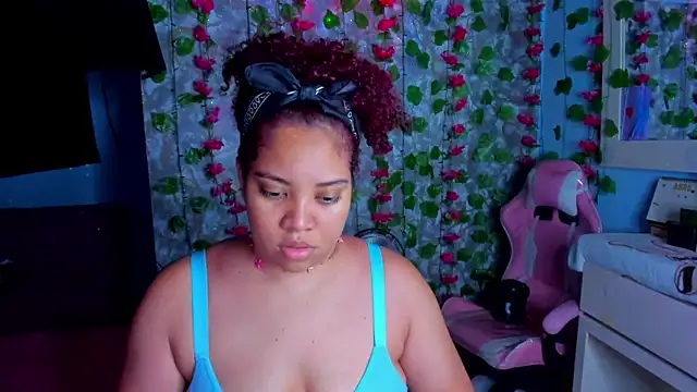 Snapshot of AngelaCoffee chatting on April 22, 2026, 9:10 pm AngelaCoffee online show from April 22, 2026, 9:10 pm