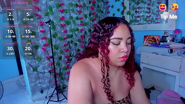 Snapshot of AngelaCoffee chatting on June 1, 2026, 8:19 pm AngelaCoffee online show from June 1, 2026, 8:19 pm