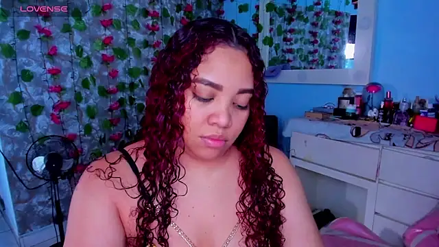 Snapshot of AngelaCoffee chatting on May 29, 2026, 9:32 pm AngelaCoffee online show from May 29, 2026, 9:32 pm