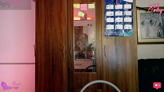 LauGrayJ online show from February 20, 2026, 12:07 am