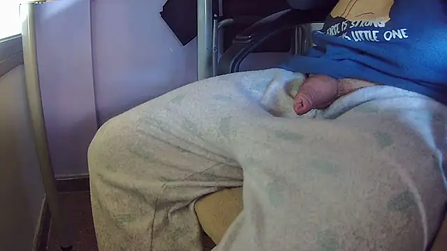 vladimirput4 online show from February 20, 2025, 12:04 pm