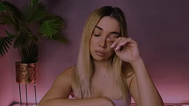 Jessielle online show from January 13, 2026, 1:48 pm