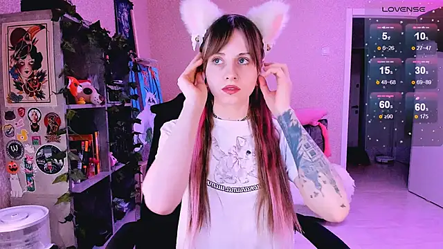 NaniMoore online show from March 4, 2025, 8:16 pm