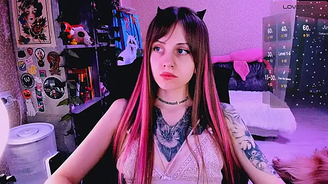 NaniMoore online show from March 5, 2025, 11:16 pm