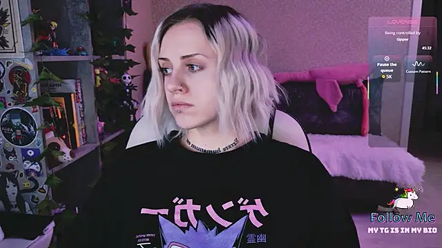 NaniMoore online show from February 7, 2026, 8:17 pm