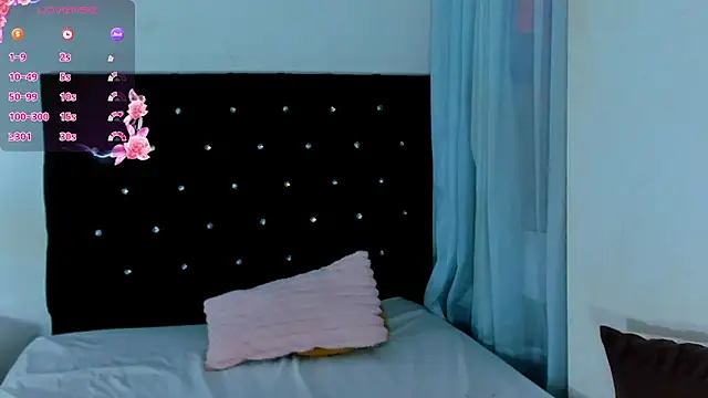 Snapshot of auroraa_sexy chatting on October 11, 2025, 4:30 pm auroraa sexy online show from October 11, 2025, 4:30 pm