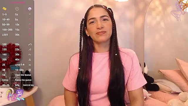 Thayssa ross online show from March 12, 2026, 2:43 pm