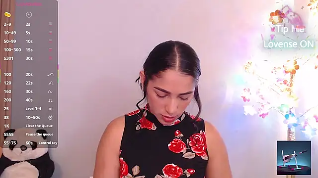 Snapshot of Thayssa_ross chatting on May 20, 2026, 2:47 pm Thayssa ross online show from May 20, 2026, 2:47 pm