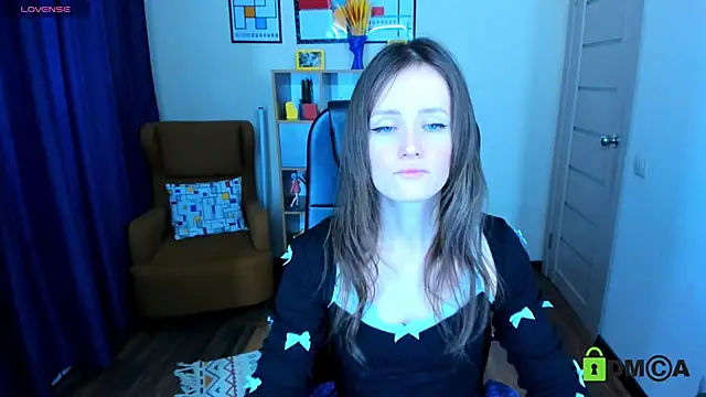 Snapshot of FrancescaCollins chatting on February 7, 2025, 10:19 am FrancescaCollins online show from February 7, 2025, 10:19 am