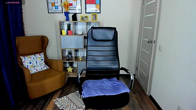 Snapshot of FrancescaCollins chatting on October 14, 2025, 3:45 pm FrancescaCollins online show from October 14, 2025, 3:45 pm