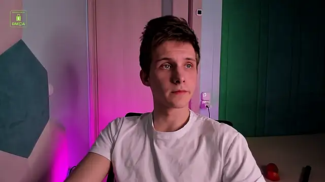 Snapshot of MarkGWalker chatting on March 12, 2025, 6:43 pm MarkGWalker online show from March 12, 2025, 6:43 pm