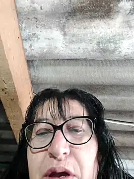 clarita 01 online show from October 30, 2025, 11:19 am