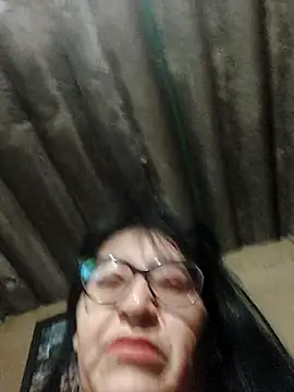 clarita 01 online show from October 8, 2025, 10:50 am