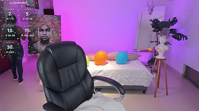 Snapshot of JANYLOVE__ chatting on November 14, 2025, 10:52 am JANYLOVE online show from November 14, 2025, 10:52 am