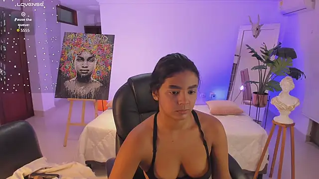 Snapshot of JANYLOVE__ chatting on November 24, 2025, 10:48 am JANYLOVE online show from November 24, 2025, 10:48 am