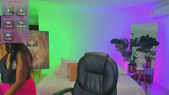 JANYLOVE   online show from April 11, 2026, 10:52 am