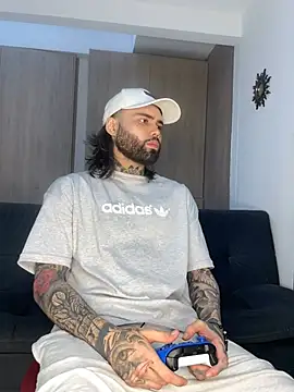 Snapshot of Eroxxx1327 chatting on February 25, 2025, 6:23 pm Eroxxx1327 online show from February 25, 2025, 6:23 pm