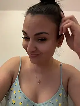 Snapshot of AlexandraRand chatting on June 15, 2026, 1:55 pm AlexandraRand online show from June 15, 2026, 1:55 pm