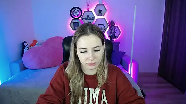 SabrinViolet online show from February 18, 2026, 9:17 am