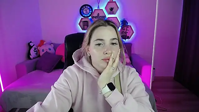 SabrinViolet online show from November 16, 2025, 9:03 am