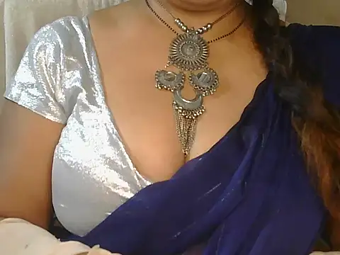 Cute Ruhi99 online show from April 4, 2026, 9:38 am