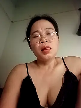 Snapshot of Sexy-asslove90 chatting on October 4, 2025, 7:32 am Sexy-asslove90 online show from October 4, 2025, 7:32 am